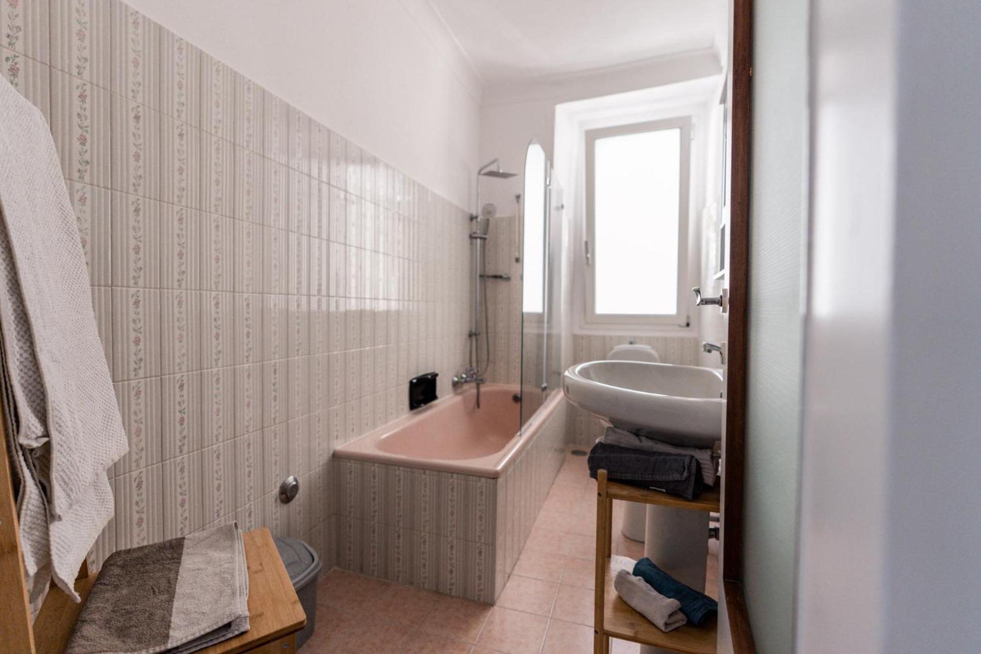 Dnart Holidays Home Blevio Ngoại thất bức ảnh
